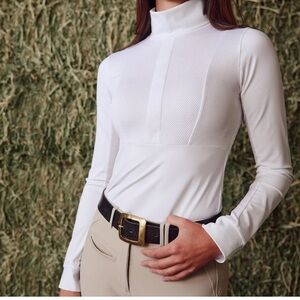 Riding White Long Sleeve Turtleneck Top - size small